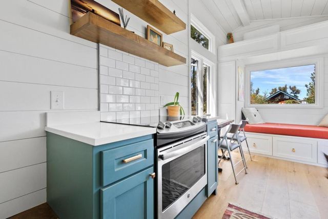 335 Braemoor Drive, Santa Cruz, CA 95060