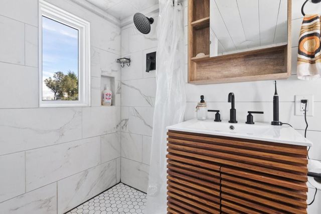 335 Braemoor Drive, Santa Cruz, CA 95060