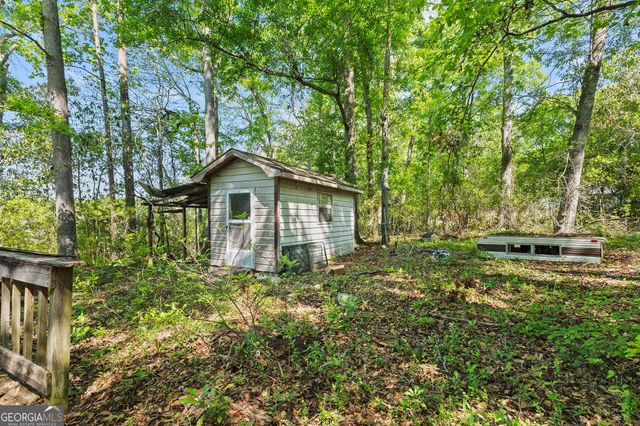 342 N Lake Drive, Perry, GA 31069