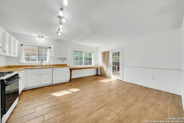 5719 Fort Clinton, San Antonio, TX 78233