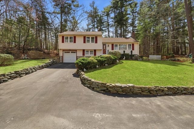 305 Plymouth St, Middleboro, MA 02346