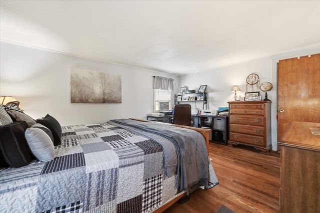 305 Plymouth St, Middleboro, MA 02346