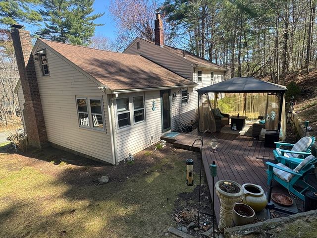 305 Plymouth St, Middleboro, MA 02346