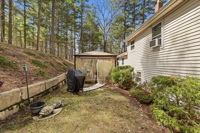 305 Plymouth St, Middleboro, MA 02346