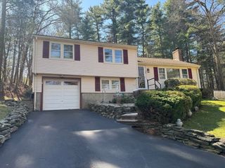 305 Plymouth St, Middleboro, MA 02346