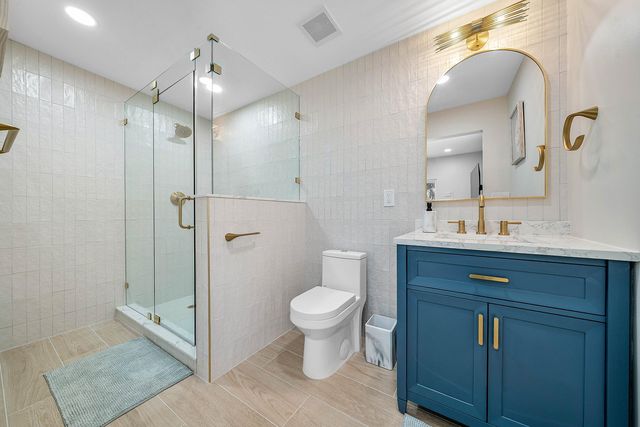 525 WESTWOOD Road, West Palm Beach, FL 33401