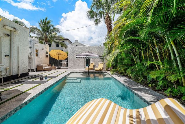 525 WESTWOOD Road, West Palm Beach, FL 33401
