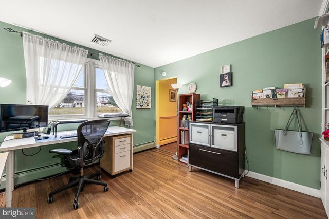 2039 BERKLEY RD, Norristown, PA 19403