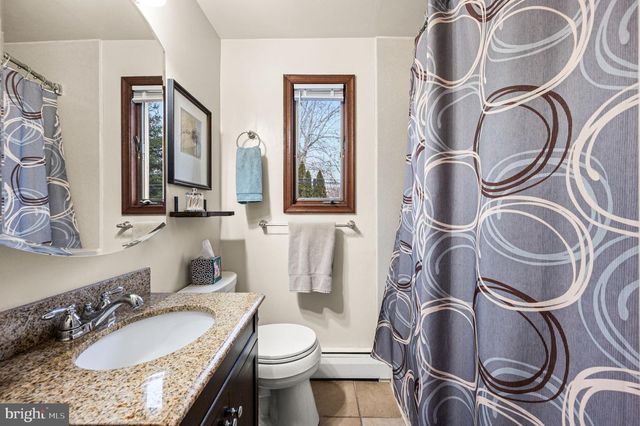 2039 BERKLEY RD, Norristown, PA 19403