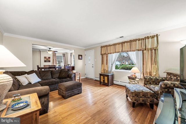 2039 BERKLEY RD, Norristown, PA 19403