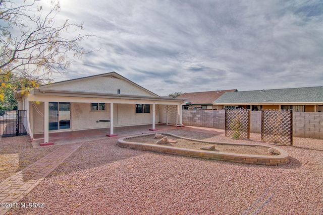 8825 E Fruit Tree Drive, Tucson, AZ 85730