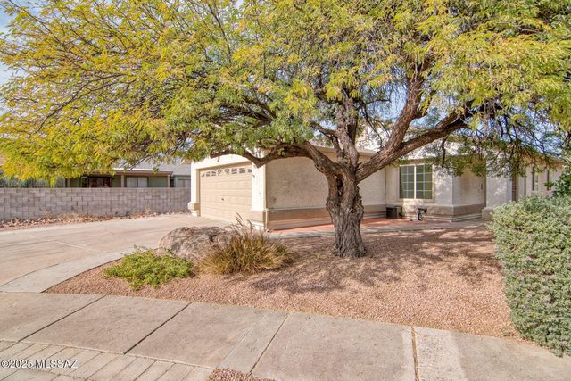 8825 E Fruit Tree Drive, Tucson, AZ 85730