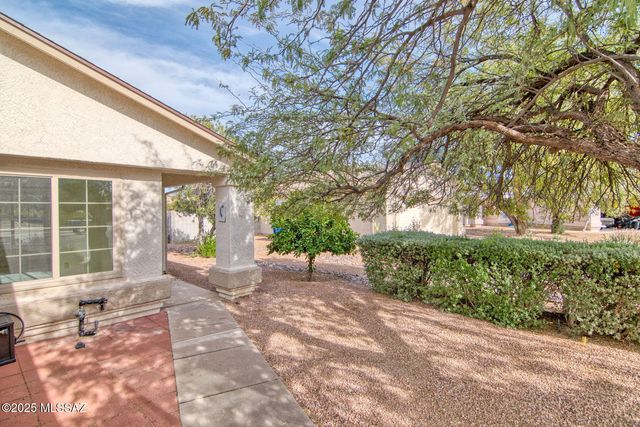 8825 E Fruit Tree Drive, Tucson, AZ 85730