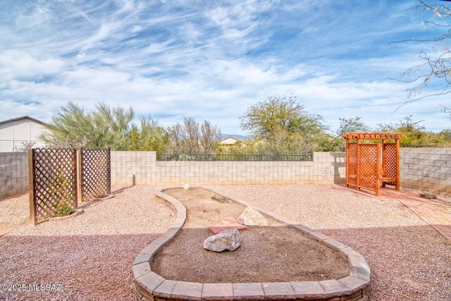 8825 E Fruit Tree Drive, Tucson, AZ 85730