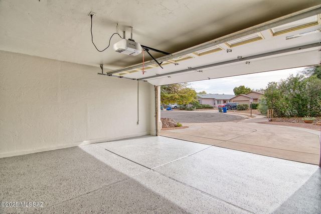 8825 E Fruit Tree Drive, Tucson, AZ 85730