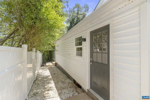 1526 BROAD AVE, Charlottesville, VA 22903