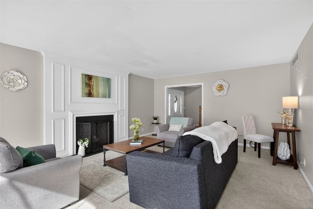 3825 W Walmont Road, Jackson, MI 49203