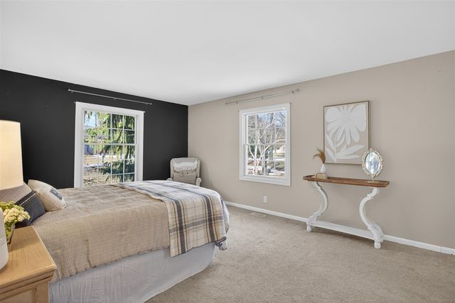 3825 W Walmont Road, Jackson, MI 49203