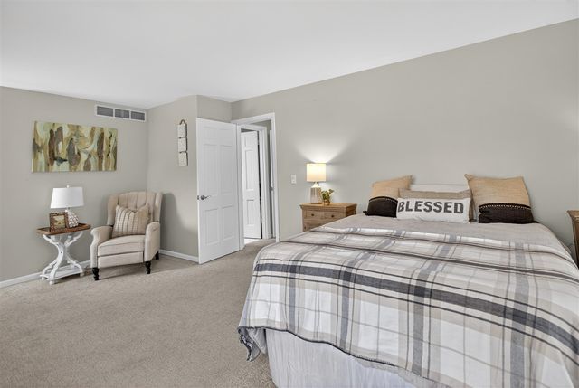 3825 W Walmont Road, Jackson, MI 49203