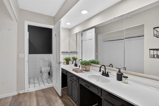 3825 W Walmont Road, Jackson, MI 49203