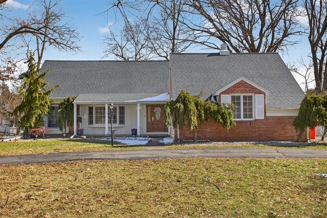 3825 W Walmont Road, Jackson, MI 49203