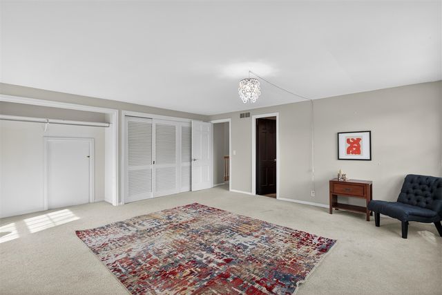 3825 W Walmont Road, Jackson, MI 49203