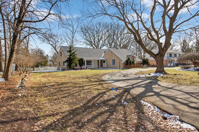 3825 W Walmont Road, Jackson, MI 49203