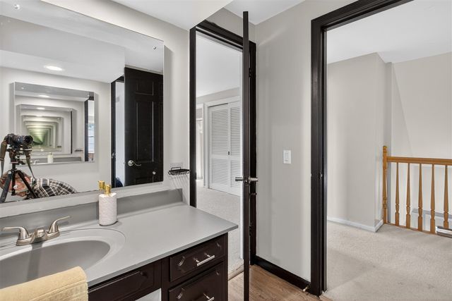 3825 W Walmont Road, Jackson, MI 49203