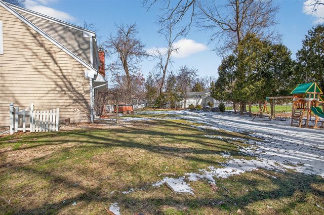 3825 W Walmont Road, Jackson, MI 49203