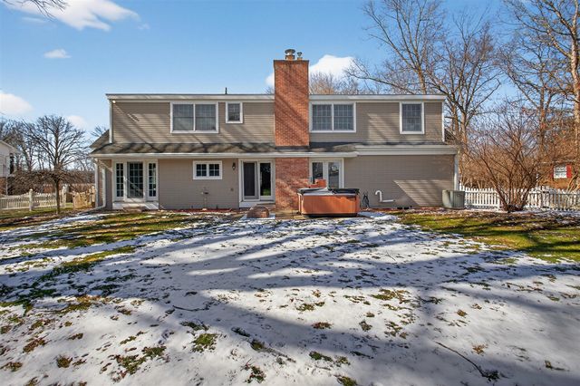 3825 W Walmont Road, Jackson, MI 49203