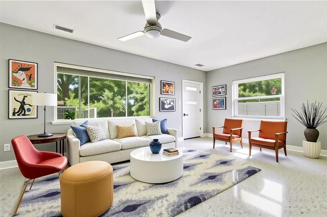 811 26TH AVENUE N, St Petersburg, FL 33704