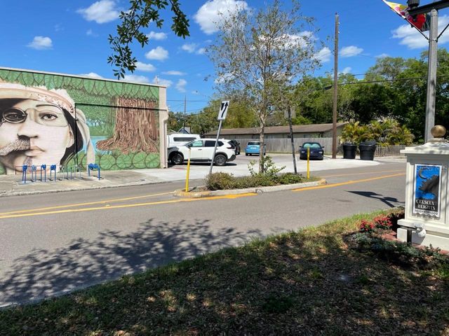 811 26TH AVENUE N, St Petersburg, FL 33704