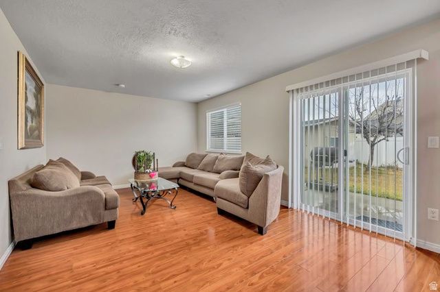 5712 W PLUMBAGO AVE, Kearns, UT 84118