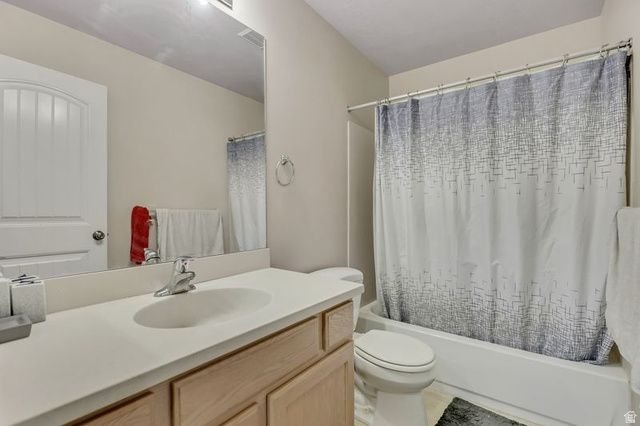 5712 W PLUMBAGO AVE, Kearns, UT 84118