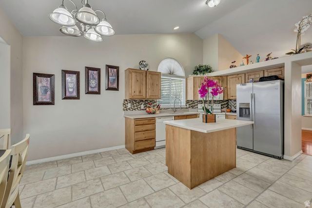 5712 W PLUMBAGO AVE, Kearns, UT 84118