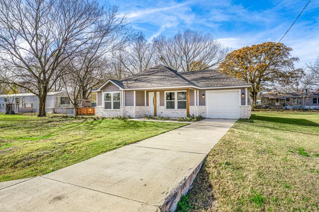 917 Redoak Drive, West Tawakoni, TX 75474