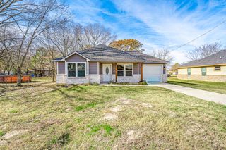 917 Redoak Drive, West Tawakoni, TX 75474