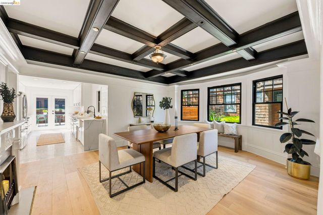 3800 Harrison Street, Oakland, CA 94611