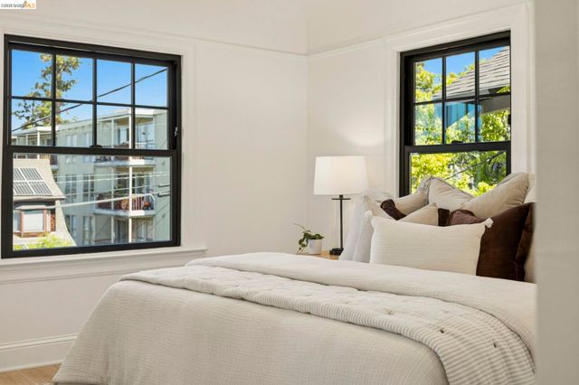 3800 Harrison Street, Oakland, CA 94611