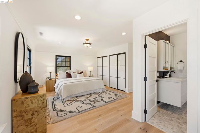 3800 Harrison Street, Oakland, CA 94611