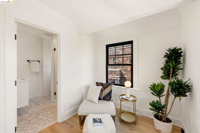 3800 Harrison Street, Oakland, CA 94611