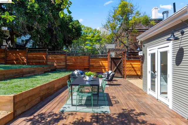 3800 Harrison Street, Oakland, CA 94611
