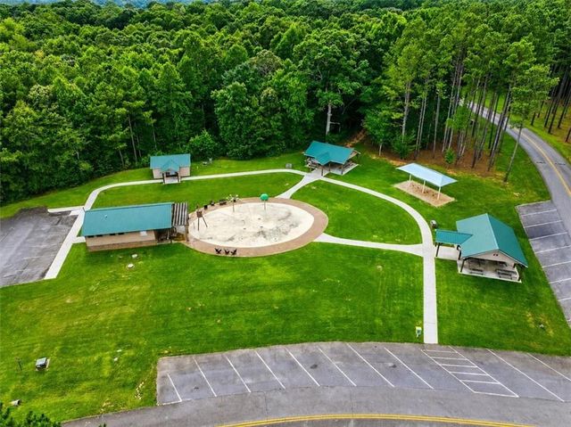 200 Chaucer Lane, Carrollton, GA 30117