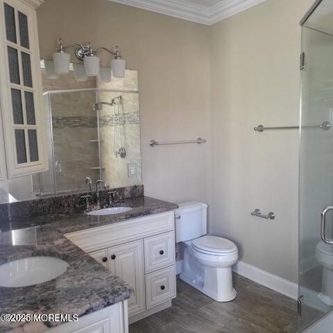 35 Abbey Road, Tinton Falls, NJ 07753