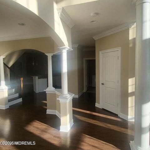 35 Abbey Road, Tinton Falls, NJ 07753