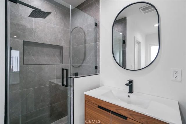 422 S Sycamore Avenue, Los Angeles, CA 90036