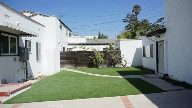 422 S Sycamore Avenue, Los Angeles, CA 90036