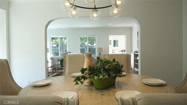 422 S Sycamore Avenue, Los Angeles, CA 90036