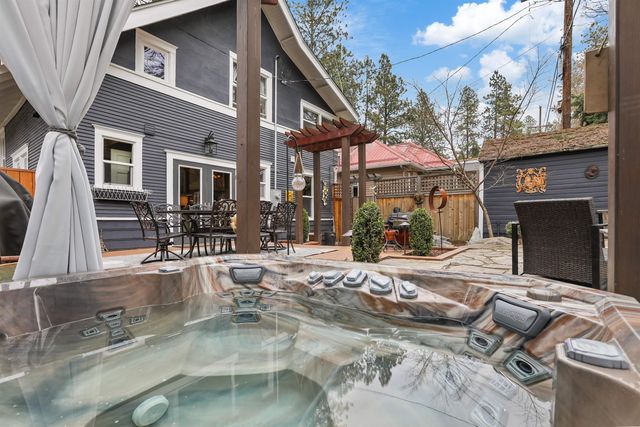 441 W Shoshone Pl, Spokane, WA 99203