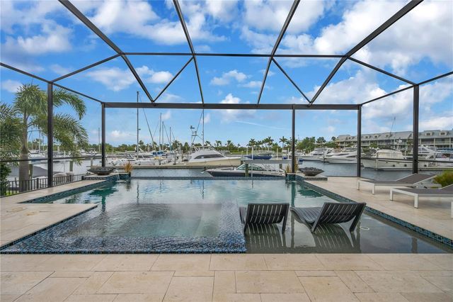 3034 CHRISTOPHERS WATCH LANE, Ruskin, FL 33570